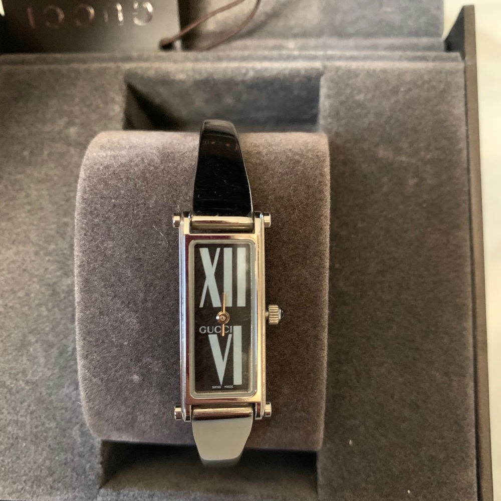 Gucci womens watch - Picture 4 of 4